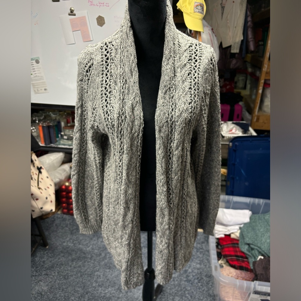 Maurices brand. Women’s cardigan sweater. Size large.